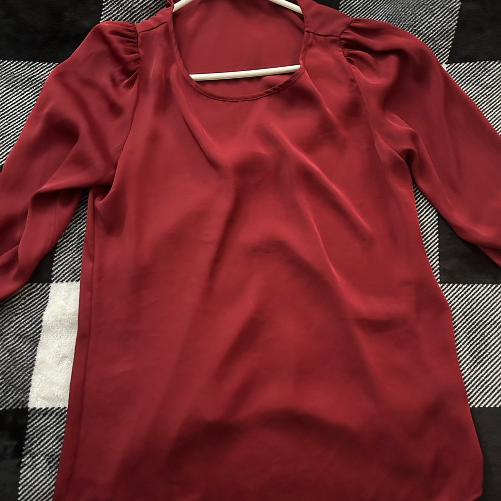 Express Deep Red Top - Picture 2 of 4